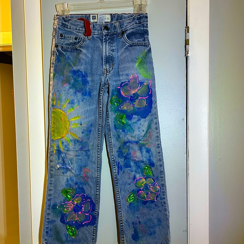 Handpainted jeans. Flower Power, designed by Kay. Unique. Size 8. Brand Gap